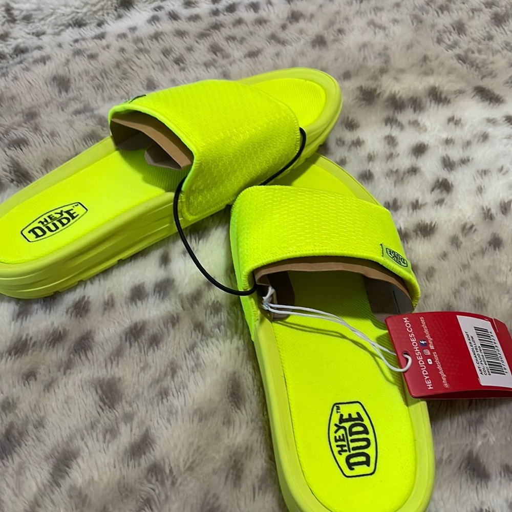 Fluo Yellow Hey Dudes sandals woman’s size 6
